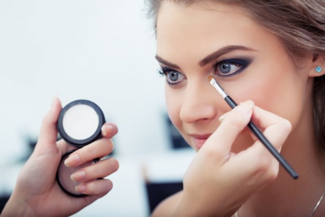 Как правильно наносить макияж? Тонкости и нюансы
