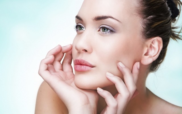 Как очистить кожу лица правильно? Советы косметологов