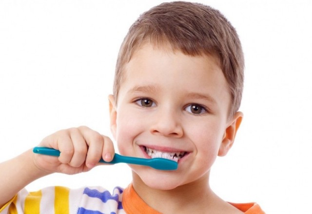 Профилактика кариеса у детей. Продлеваем жизнь зубов