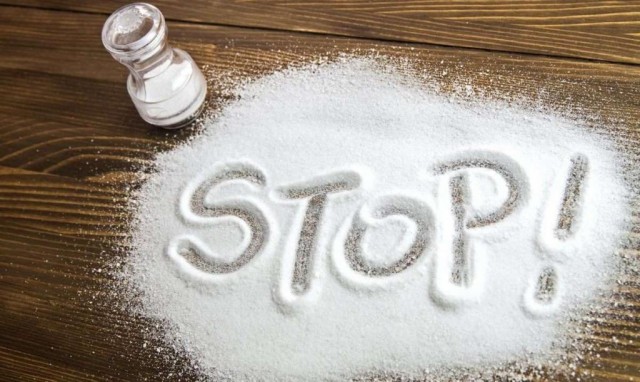 Симптомы переизбытка соли в организме человека