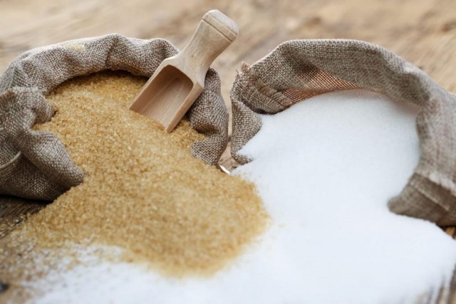 Коричневый или белый: какой сахар лучше для здоровья