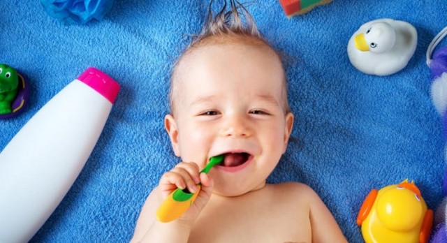Как ухаживать за детскими зубами, чтобы избежать кариеса