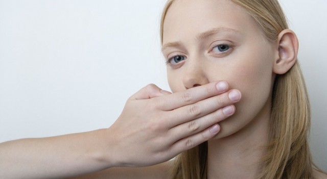 Болезни, которые можно определить по запаху изо рта