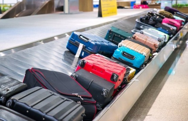 Как уберечь чемодан от вскрытия в аэропорту