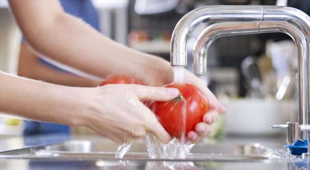 Школа коронавируса: как правильно мыть фрукты и овощи 