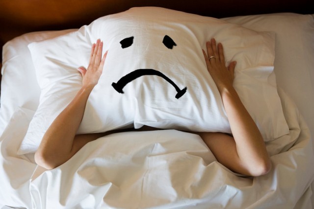 Вредные привычки, которые превратят ваше лицо в «подушку»