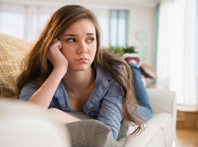 Задержка у подростка: как отрегулировать менструальный цикл